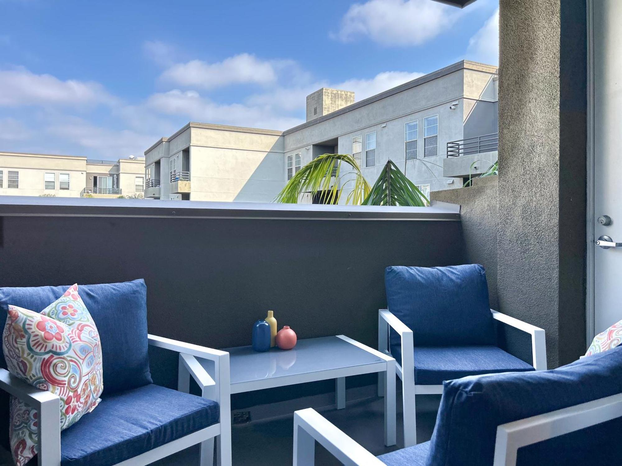 2Bd 2Ba Santa Monica Apartment With Relaxing Pool View Los Angeles Ngoại thất bức ảnh