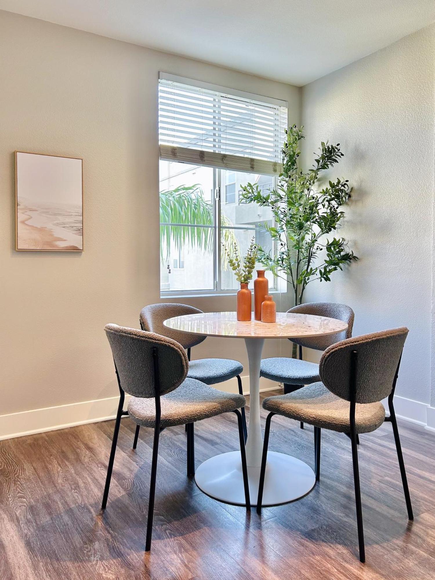 2Bd 2Ba Santa Monica Apartment With Relaxing Pool View Los Angeles Ngoại thất bức ảnh