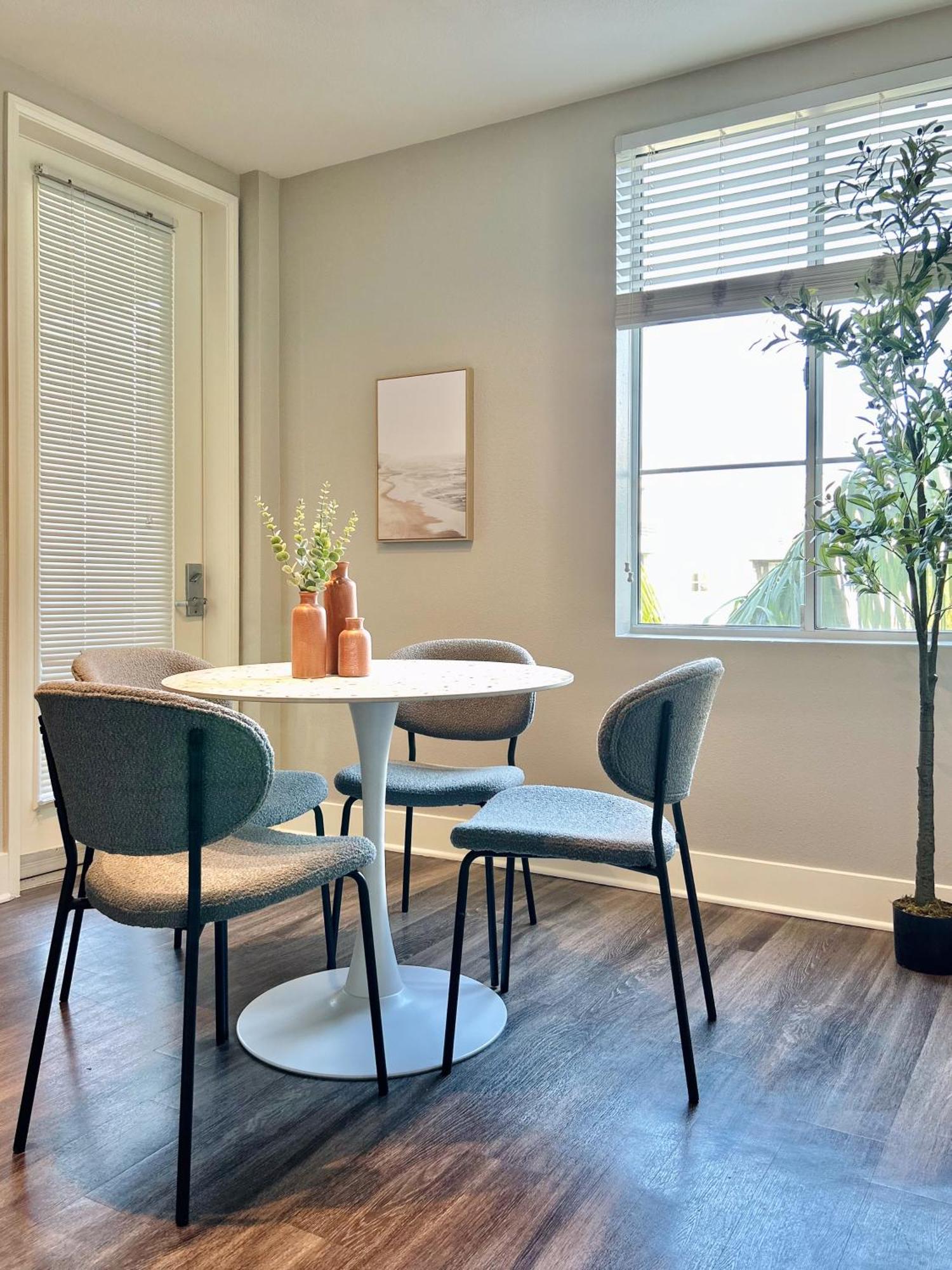 2Bd 2Ba Santa Monica Apartment With Relaxing Pool View Los Angeles Ngoại thất bức ảnh