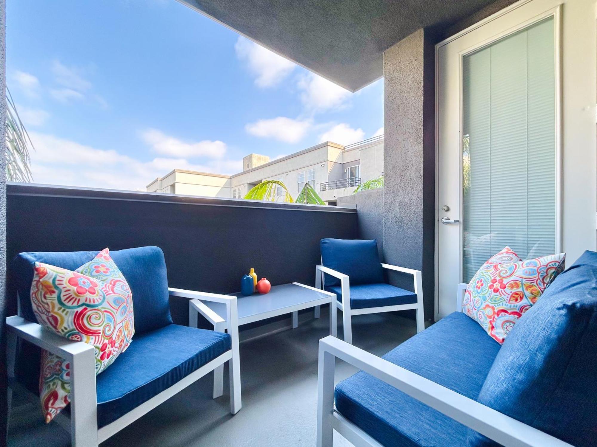 2Bd 2Ba Santa Monica Apartment With Relaxing Pool View Los Angeles Ngoại thất bức ảnh